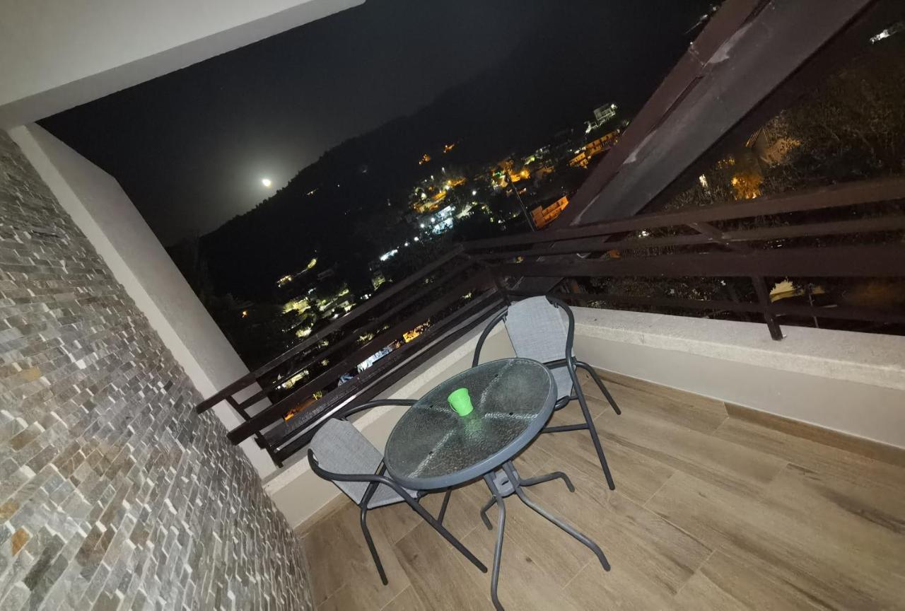 Kakopetria Heights Apartment ภายนอก รูปภาพ